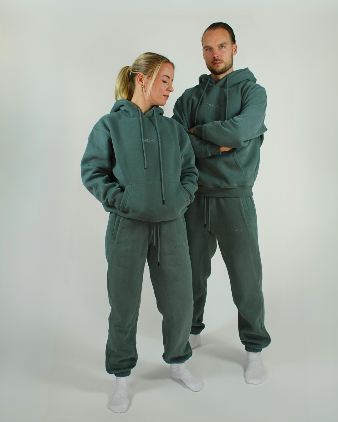 Evolve - Hoodie Iron Sage Vrouw